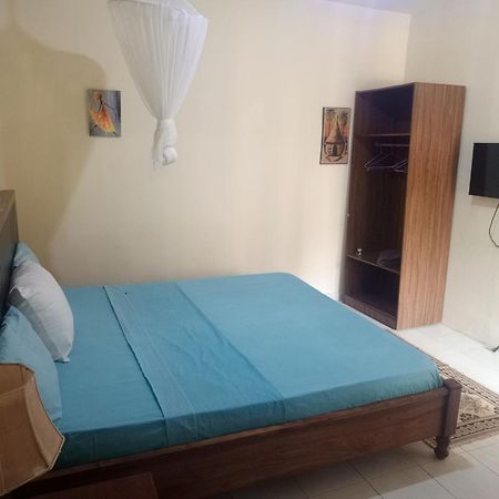 Casa Cacheu Homestay Guest House Бисау Экстерьер фото
