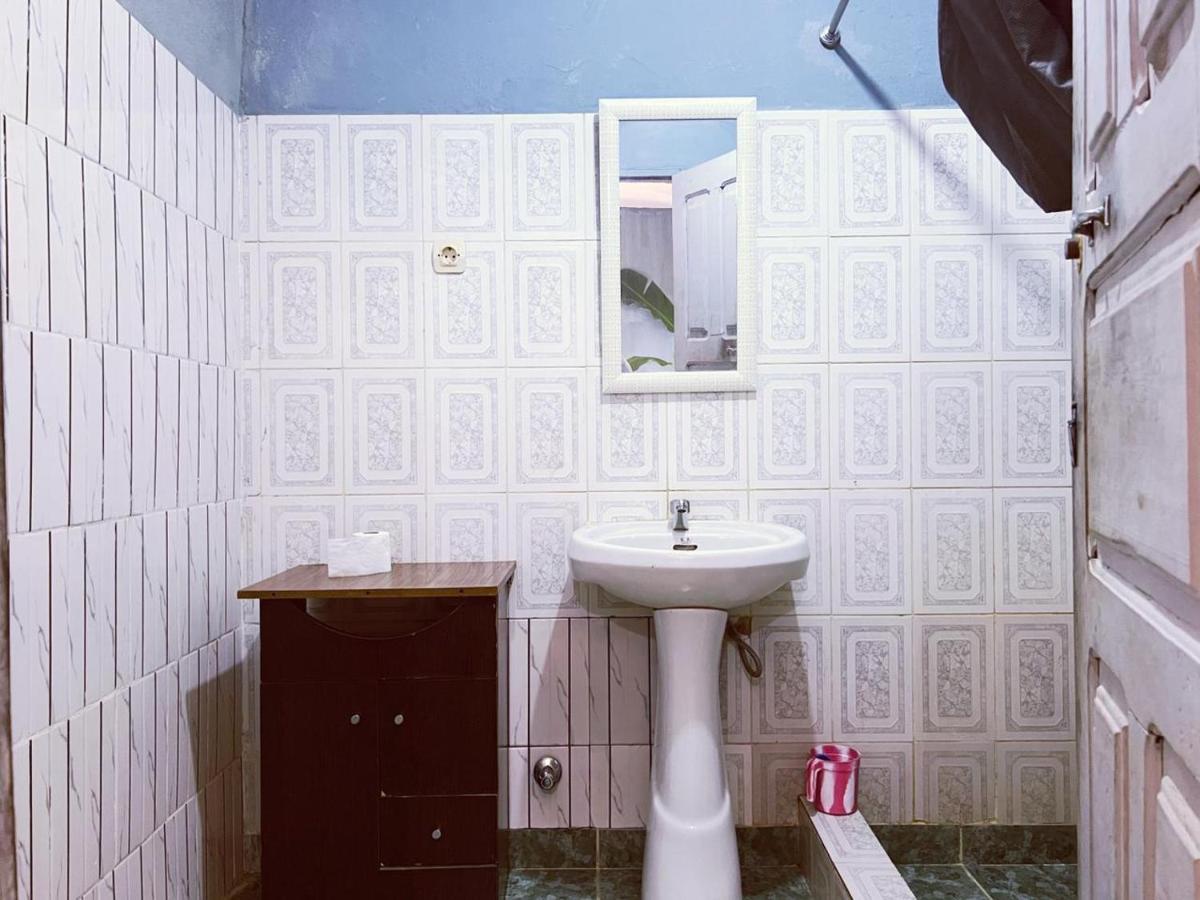 Casa Cacheu Homestay Guest House Бисау Экстерьер фото