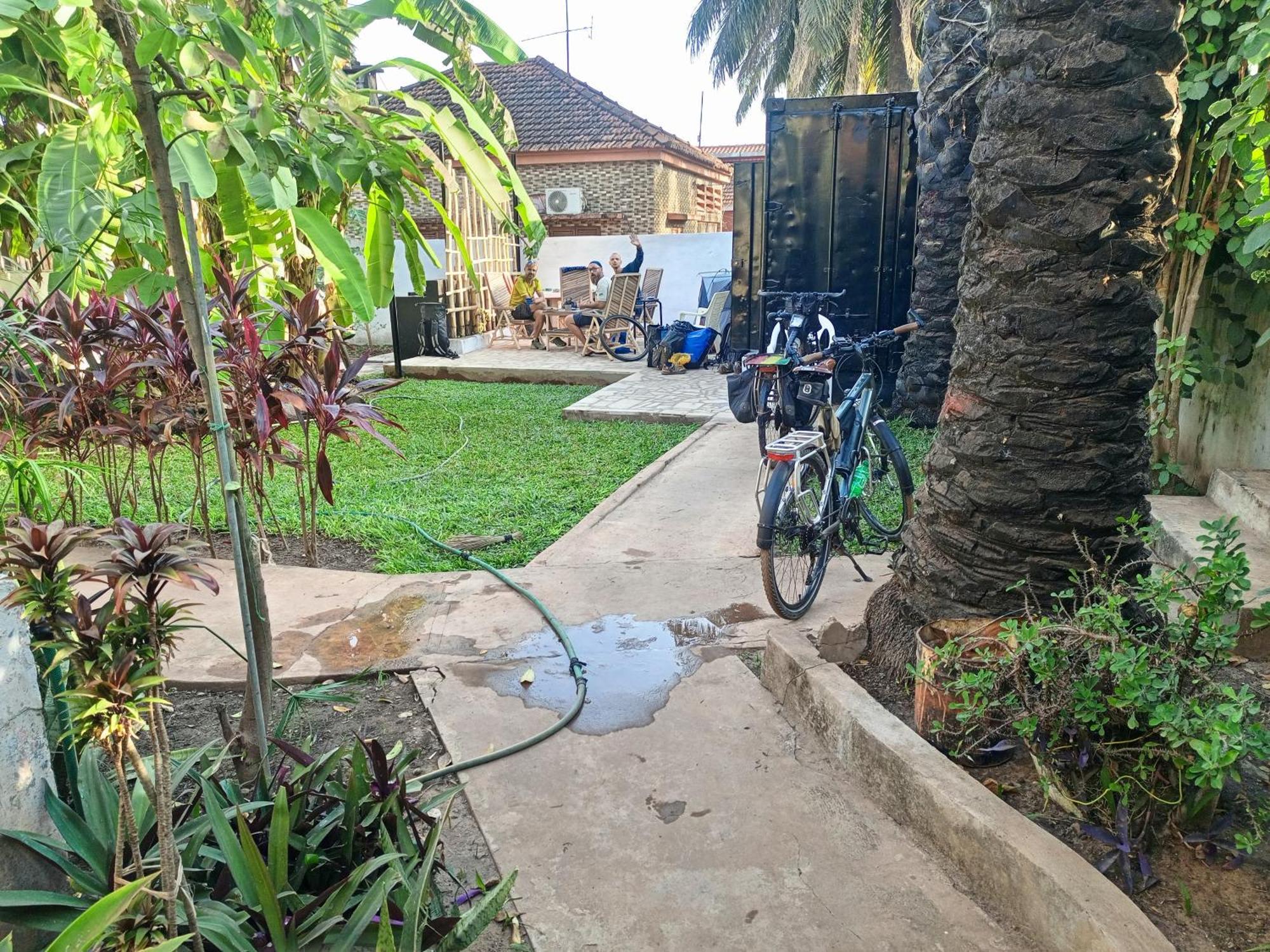 Casa Cacheu Homestay Guest House Бисау Экстерьер фото